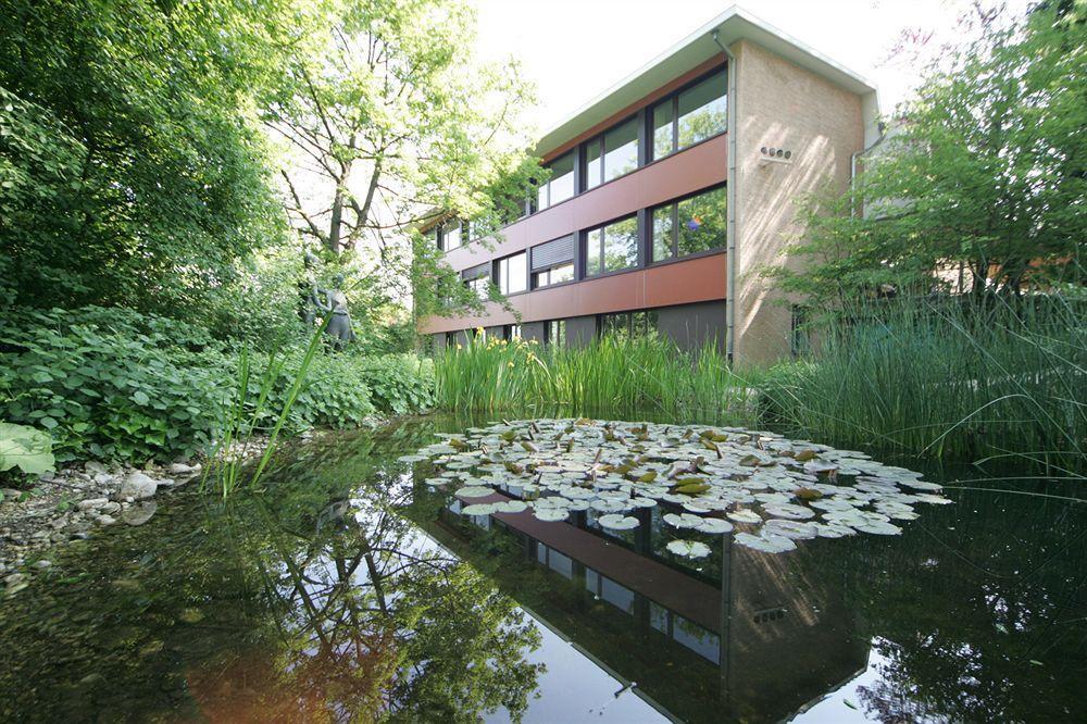 Coop Tagungszentrum & Hotelpark Im Gruenen 3*